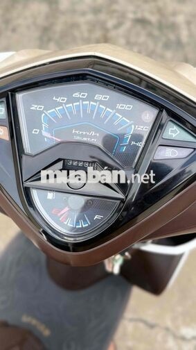 [HIẾM CÓ]👉 yamaha Luvias Fi 125cc 2015👉TRÙM MẾN💖💖