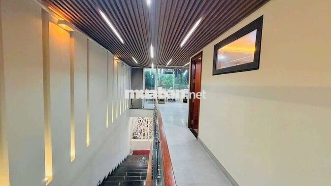cho thuê nhà đẹp mặt tiền đường số phường Tân Phong quận 7