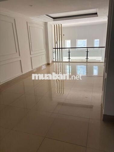 Cho thuê nhà hxh Nguyễn Văn Thương 4x15m 5 tầng 4pn giá 29 triệu