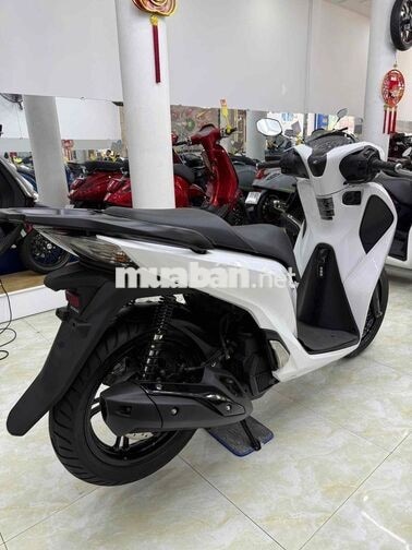 Honda SH 150 ABS 2019 màu trắng bạc