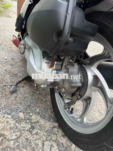 Honda Vision 2014 màu trắng