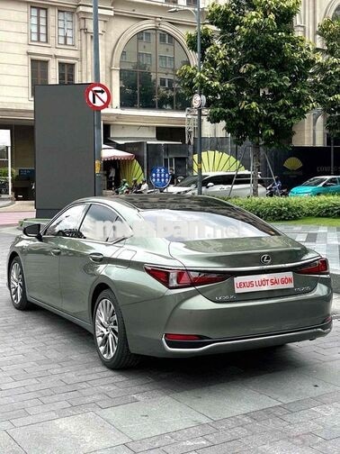 Lexus ES250 2025 12.000km