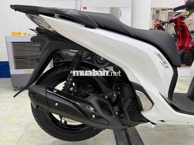 Honda SH 150 ABS 2019 màu trắng bạc