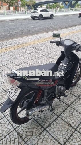 Yamaha Sirius 50cc màu Đen đỏ