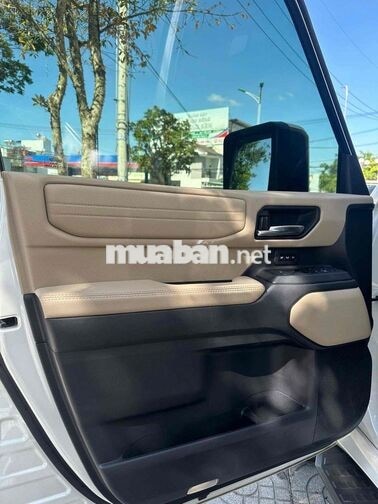 Toyota Land Cruiser LC250 2025 34.000 km Trắng