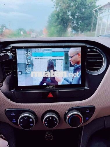 HYUNDAI GRAND I10 SỐ SÀN 5 CHỖ MÀU BẠC