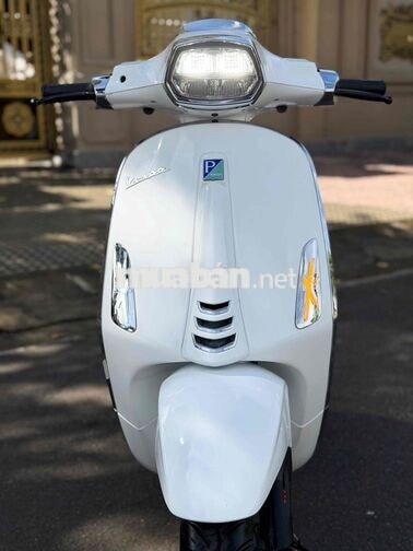 VESPA_iget Trắng - Biển phố - Phụ kiện quanh xe