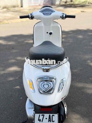 VESPA_iget Trắng - Biển phố - Phụ kiện quanh xe