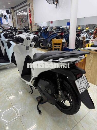 Honda SH 125 2022 CBS màu trắng