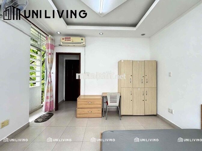 PHÒNG BAN CÔNG CỬA SỔ TRỜI FULL NỘI THẤT NẰM NGAY ĐH VĂN LANG