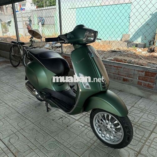 Piaggio Sprint i-Get Xanh nhám