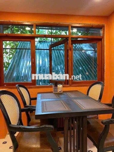 Cho thuê nhà mặt tiền Q3 - 130m2 đất 2 tầng chỉ 50tr