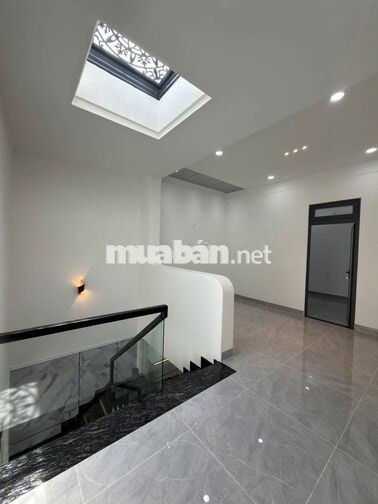 nhà SỔ HỒNG RIÊNG GIÁP HÓC MÔN vay BANK được 850 TRIỆU 5x15 lầu 3pn3wc