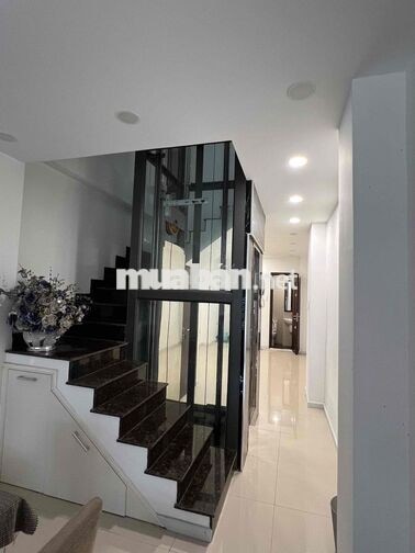 Cho thuê nhà mặt tiền nguyên căn 46E1 Nguyễn Văn Đậu, P6,  Bình Thạnh