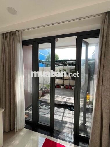 Cho thuê nhà mặt tiền nguyên căn 46E1 Nguyễn Văn Đậu, P6,  Bình Thạnh