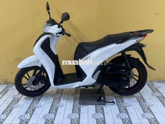 SH 125 đời 2016 màu Trắng đen 43C1-602.67