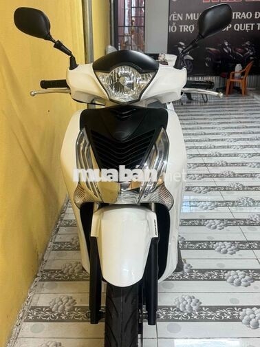 SH 125 đời 2016 màu Trắng đen 43C1-602.67