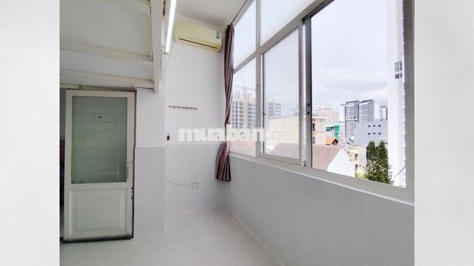 BAN CÔNG, 𝐆Á𝐂 𝐋Ẫ𝐍, ĐẦU DÃY, ĐIỀU HÒA,CỬA 𝐕𝐈𝐄𝐖 thành phố |🏘️trọ Anh Vinh