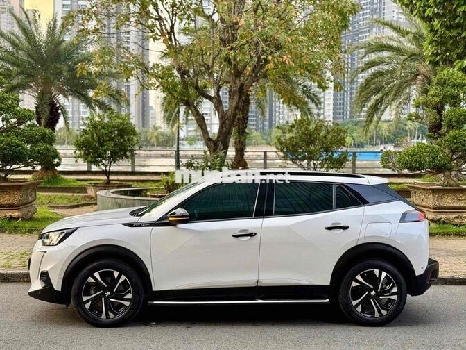 Peugeot 2008 2023 GT Line 31.000 Km Trắng 1Chủ