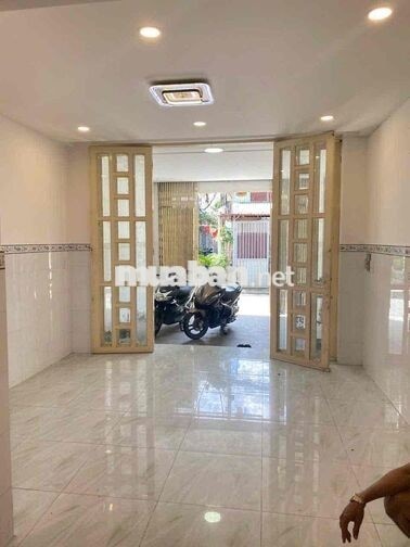 Cho thuê Nhà Phan Huy Ích Hẻm 10 m DT 4 x20 trệt lầu giá 11 tr