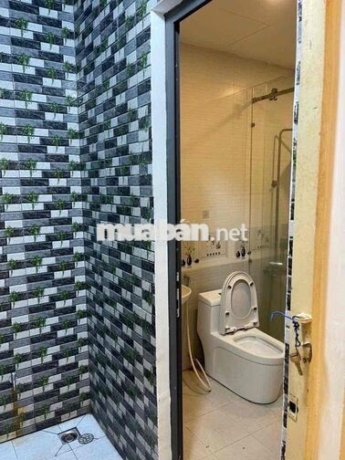 Cho thuê Nhà Phan Huy Ích Hẻm 10 m DT 4 x20 trệt lầu giá 11 tr