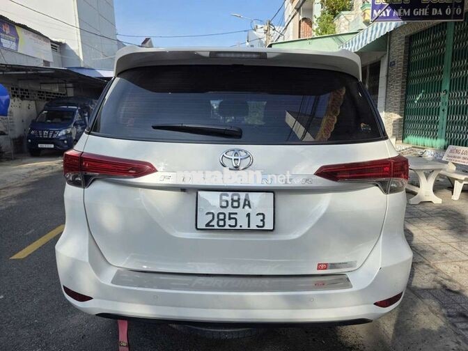 TOYOTA FORTUNER 2023 SỐ SÀN DẦU 7 CHỖ TRẮNG