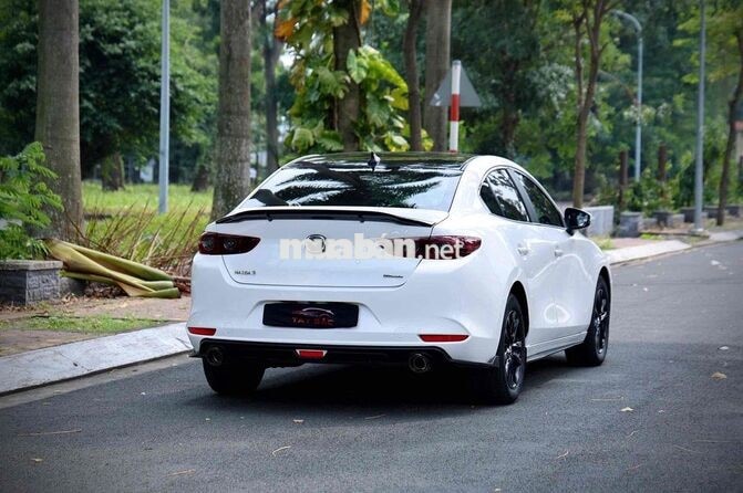 Mazda Mazda 3 2024 Sedan SX 25.000 km trắng
