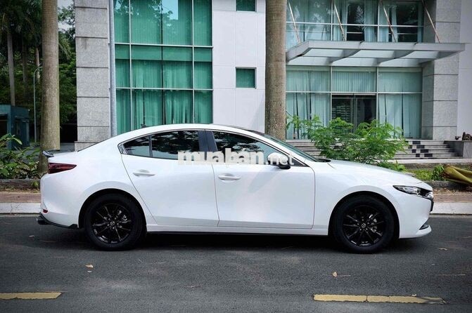 Mazda Mazda 3 2024 Sedan SX 25.000 km trắng