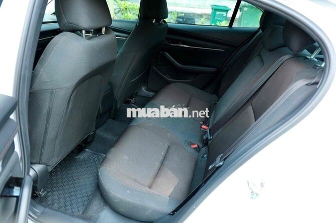 Mazda Mazda 3 2024 Sedan SX 25.000 km trắng