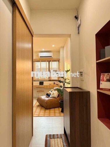 1PN + 1PK RỘNG RÃI | BAN CÔNG – GẦN ĐH BÁCH KHOA