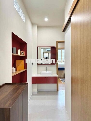 1PN + 1PK RỘNG RÃI | BAN CÔNG – GẦN ĐH BÁCH KHOA