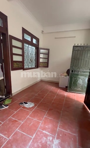 Cho thuê nhà Kim Hoa, Đống Đa, ngõ 3 gác nông 20m ra mặt phố Xã Đàn