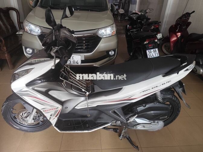 Honda Air Blade 2013 trắng xám