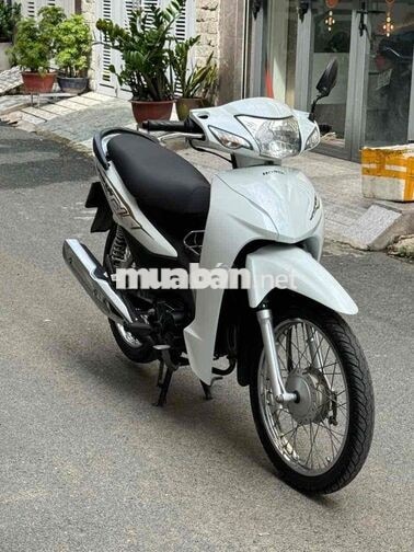 🔥Wave A 2020 110cc màu trắng xe đẹp chính chủ🔥