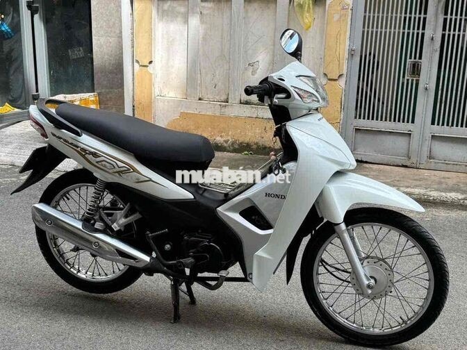 🔥Wave A 2020 110cc màu trắng xe đẹp chính chủ🔥