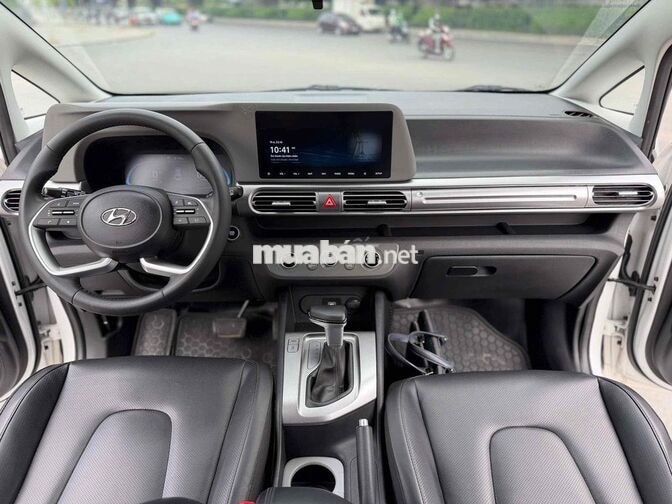 Hyundai Stargazer 2022 1.5 Đặc Biệt bao zin .chêch