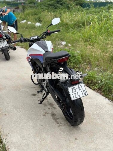 Honda CB300R 2011 11.000 km trắng đỏ xanh
