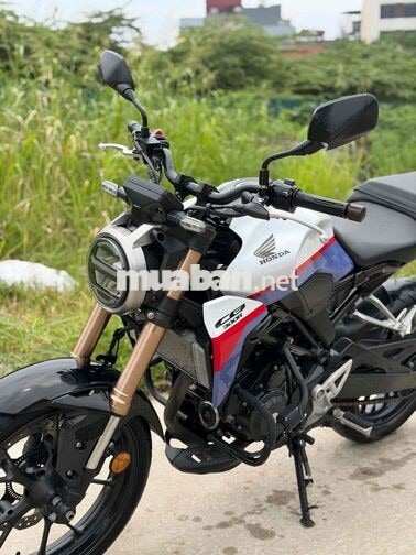 Honda CB300R 2011 11.000 km trắng đỏ xanh