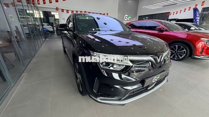 VINFAST VF 8 ECO 2023 MÀU ĐEN – PIN CATL