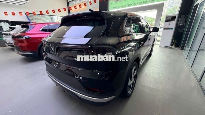 VINFAST VF 8 ECO 2023 MÀU ĐEN – PIN CATL