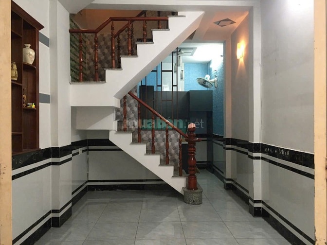 Cho thuê nhà riêng gần trường THCS Đào Duy Anh, Phú Nhuận | 13tr/th 