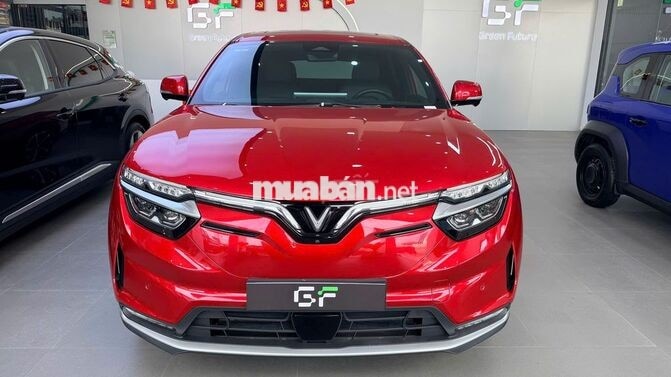 VinFast VF 8 2023 Plus Đỏ