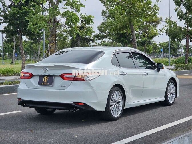 TOYOTA CAMRY 2.5 Q SX 2020 ODO 5 VẠN