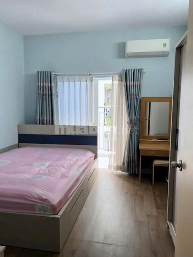 Chung cư 590, CMT8- Nhiêu Lộc (Q3 cũ) căn 3p ngủ, nội thất giá 16tr/th