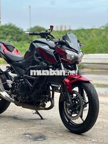 Kawasaki Z400 2023 8.000 km Đen đỏ