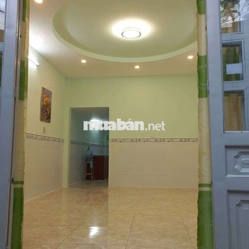 Bán nhà tại ấp 1 xã Đông Thạnh,  cách Đặng Thúc Vịnh 200m
