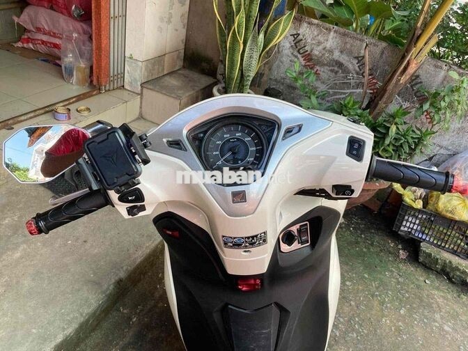 HONDA LEAD 125 2026 MÀU TRẮNG
