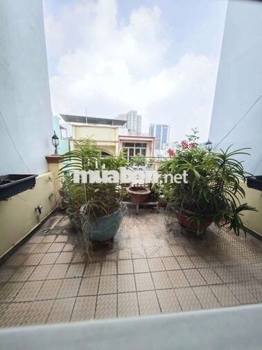 Bán nhà  hẻm 4,5 m 1/ Phạm đình Hổ p6 Q6