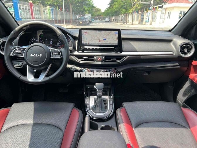 Kia K3 2024 2.0Premium odo 9.000km