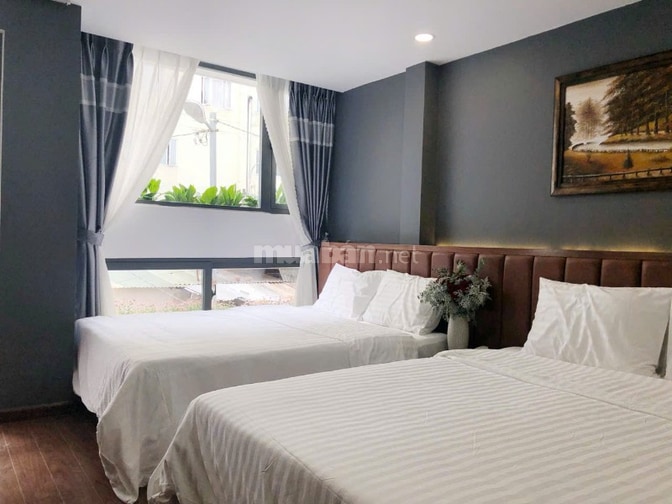 Cho thuê nguyên căn khách sạn 13 phòng trung tâm Đà Lạt, gần chợ
